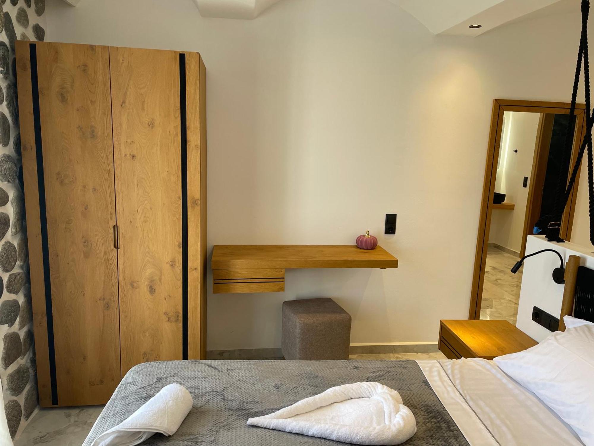 Latramys Suites Mikri Vigla Exterior foto